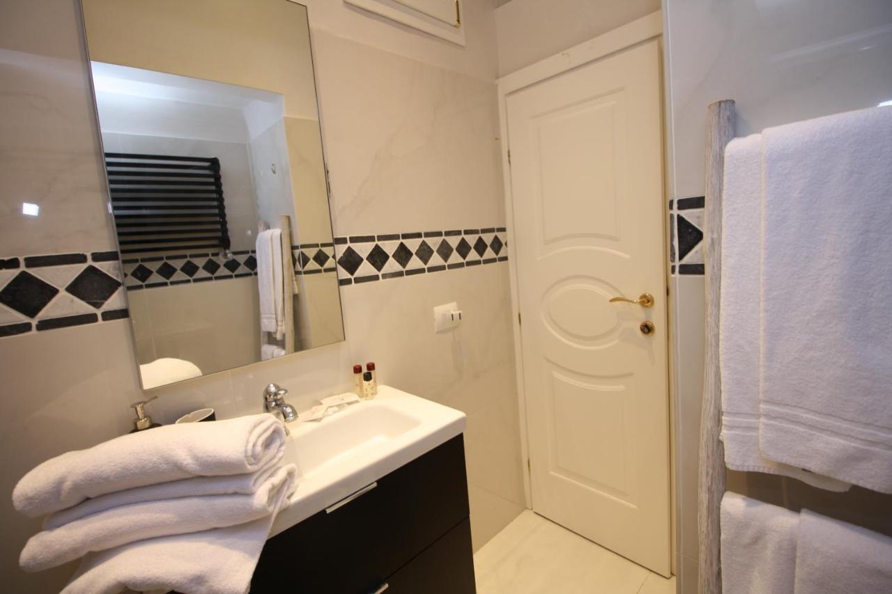 Homedoapartments Deluxe Terme Suite Florence Luaran gambar